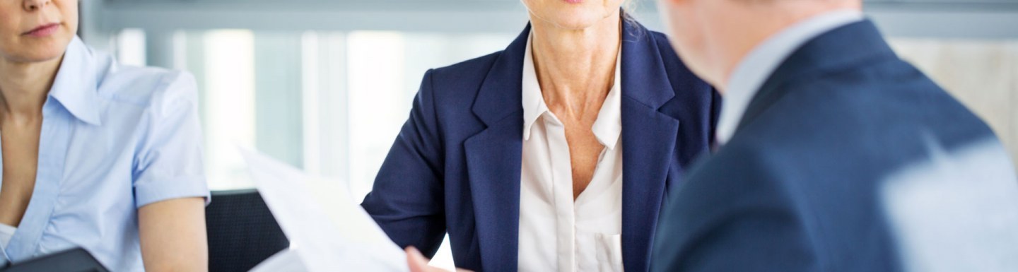 Responsable Vente & Marketing Luxe, emlyon business school