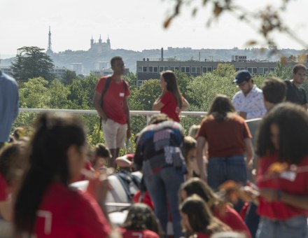 This Sports Industry Summer School is a 2-week program delivered in both Paris and Lyon and targeted at the same audience of potential students.