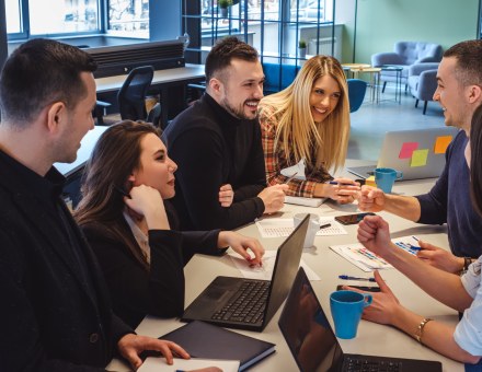 At emlyon we benefit from the expertise of some top-notch professors and visiting lecturers from the working world of Cybersecurity & Defense Management.