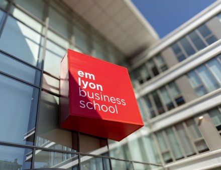 campus emlyon