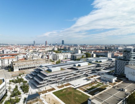 Campus emlyon business school Lyon