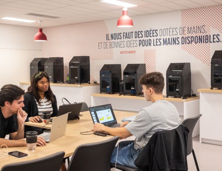 emlyon maker's lab